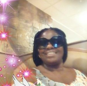 Meet your Posher, Sharon